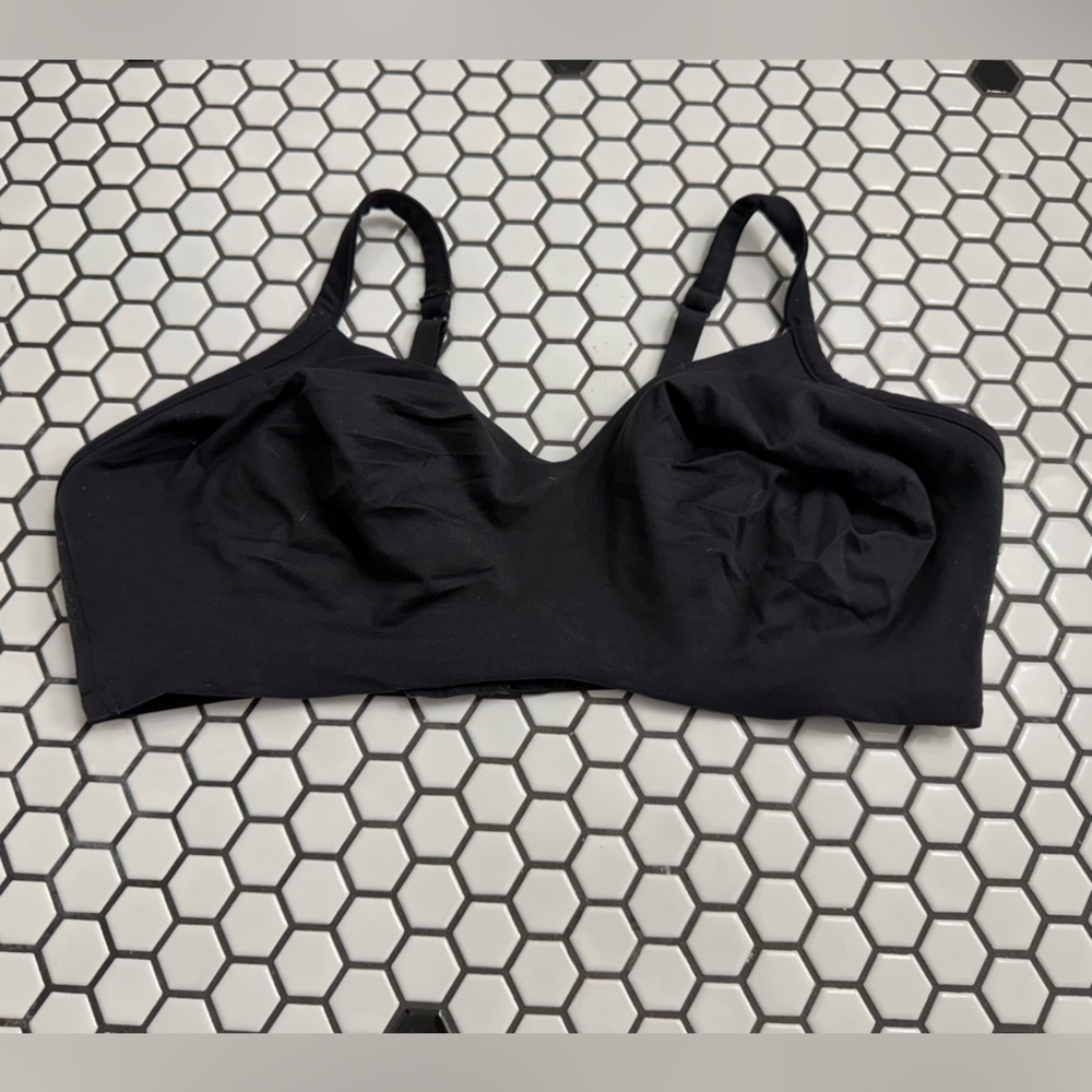 Victoria’s Secret no underwire Bra size 38DD